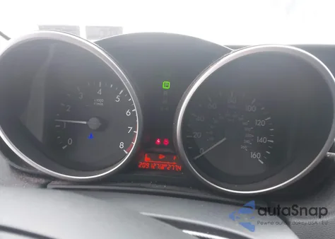 2011 Mazda Mazda3 I Sport z USA, uszkodzony, nr VIN JM1BL1UG8B1461067